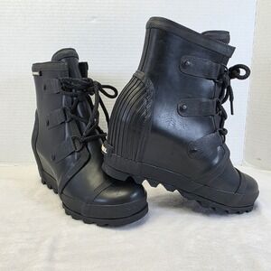 Sorel Joan Rain Boots Women's 8 Black Rubber Waterproof Hidden Wedge Booties